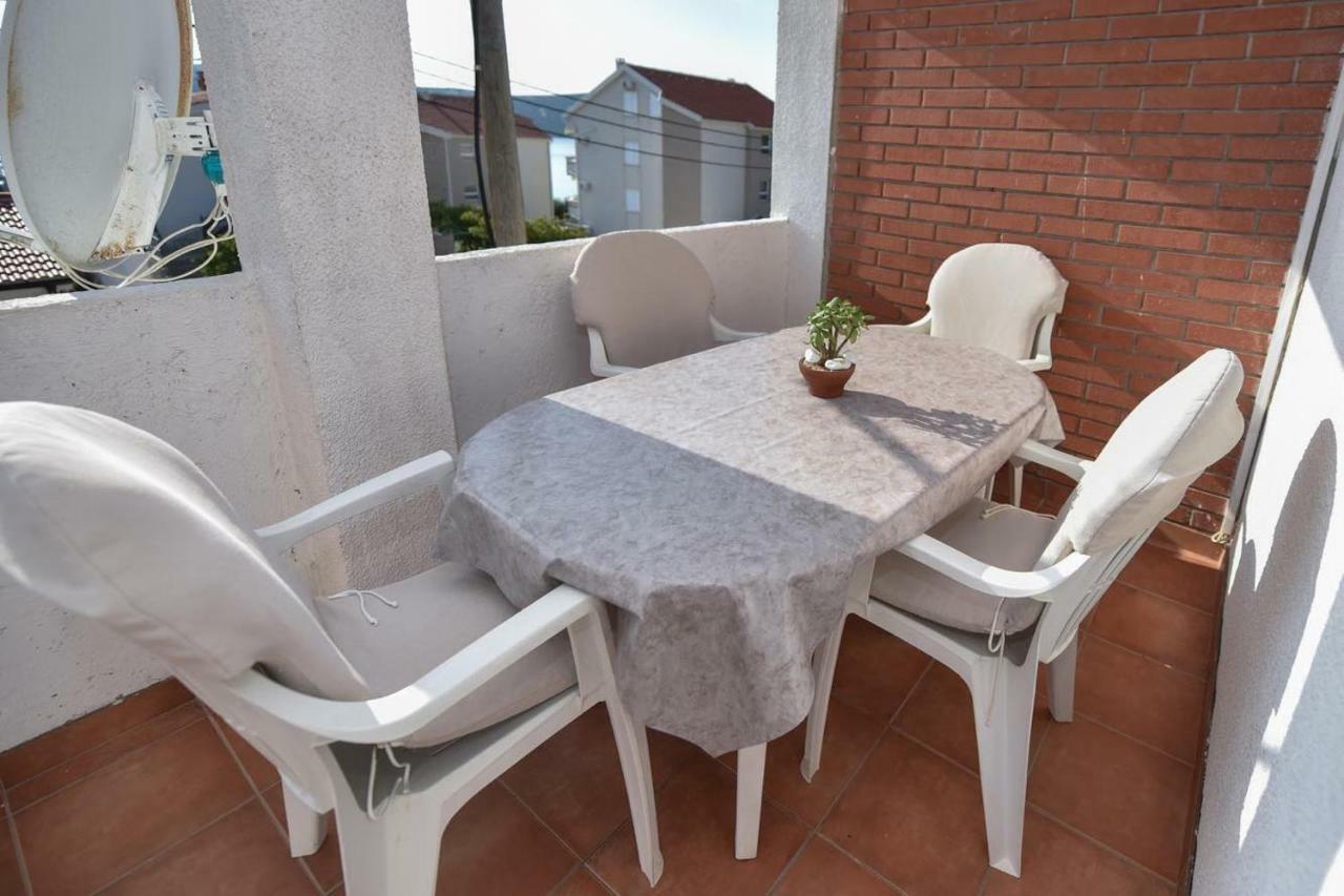 Val Apartmani, Stara Novalja Extérieur photo