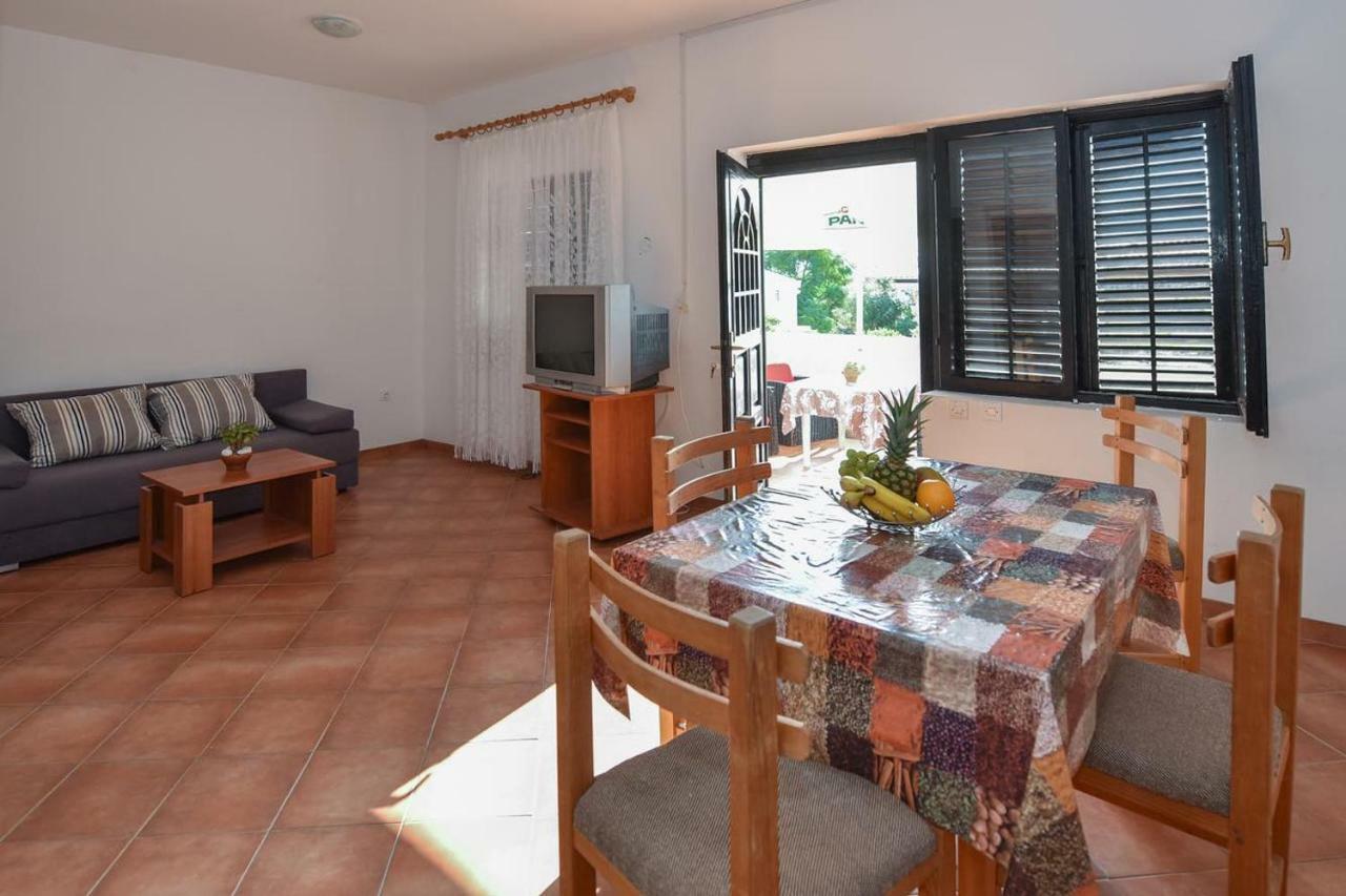 Val Apartmani, Stara Novalja Extérieur photo
