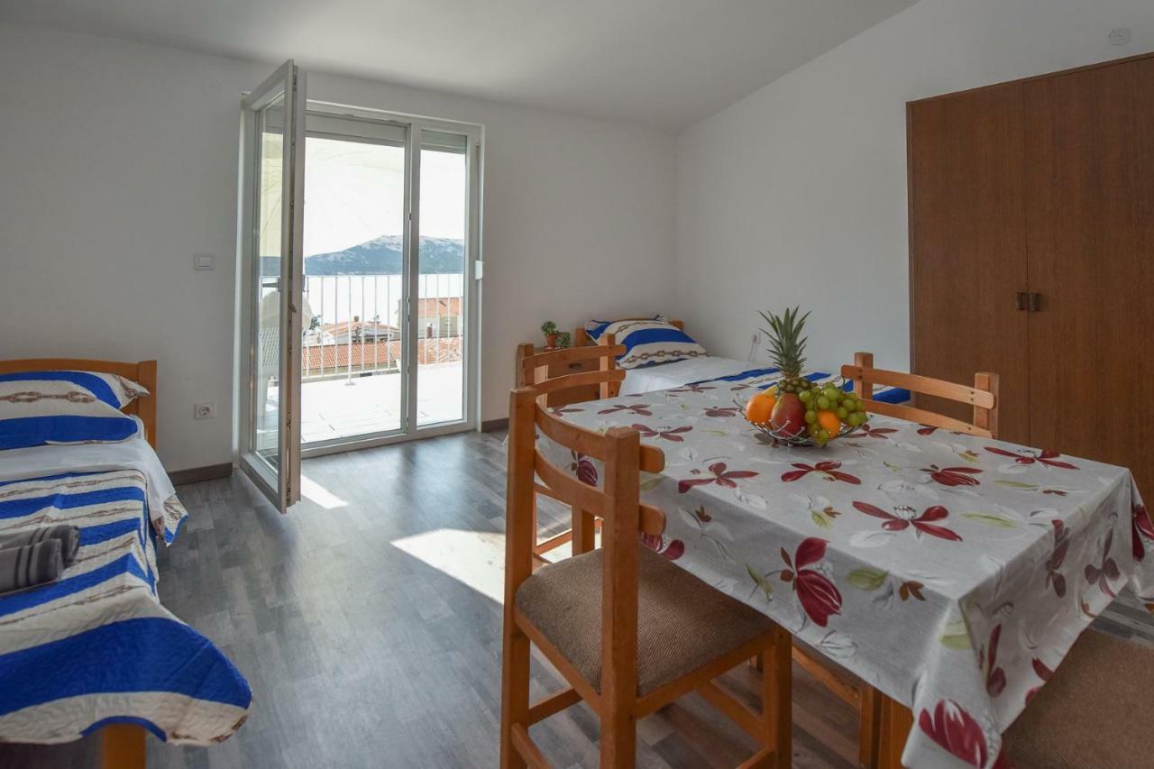 Val Apartmani, Stara Novalja Extérieur photo